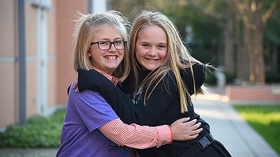 Katie-&-Adyson---Photo Katie and Adyson